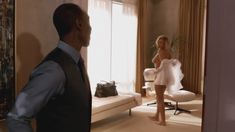 Красивая голая грудь Никки Уилан в сериале «Обитель лжи» фото #1