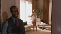 Красивая голая грудь Никки Уилан в сериале «Обитель лжи» фото #4