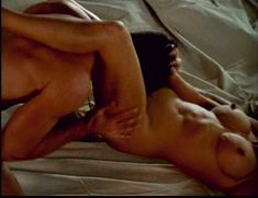 Никки Фриц разделась в фильме Hotel Exotica фото #1