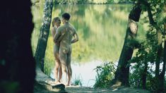 Голая Никола Кастнер в сериале «Германия 83» фото #7