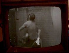 Страстная Николь Оринг снялась голой в фильме «Мэйси под прикрытием» фото #9