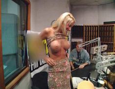 Голая Николь Шеридан в фильме Blind Date Uncensored фото #2