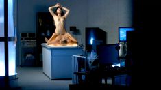 Красотка Ноэль Дюбуа снялась голоц в сериале «Запретная наука» фото #5