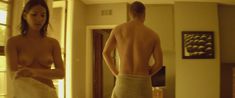 Голая Оливия Манн в фильме «Супер Майк»