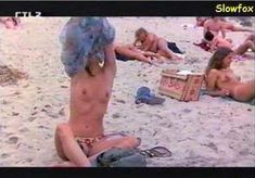 Голая Оливия Паскаль в фильме «Лихорадка летней ночи» фото #17