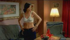 Голая грудь Ор Атика в фильме «В конце света - налево» фото #1