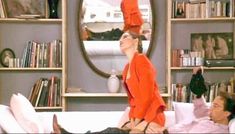 Красотка Орнелла Маркуччи снялась голой в фильме «Все леди делают это» фото #11