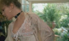 Голая Орнелла Мути в фильме «Любовь Свана» фото #4