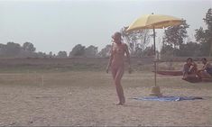 Голая Орнелла Мути в фильме «Девушка из Триеста» фото #21