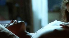 Голая грудь Пайпер Перабо в фильме «Вас не догонят» фото #1