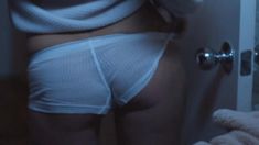 Памела Андерсон обнажила грудь в фильме «Подключённые» фото #2