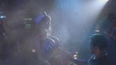 Голая Пандора Пикс в фильме «Стриптиз» фото #2