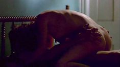 Голая Паскаль Бюссьер в фильме «Когда наступает ночь» фото #15