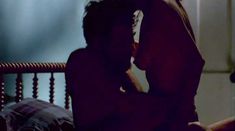 Голая Паскаль Бюссьер в фильме «Когда наступает ночь» фото #16