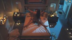 Голая Патрисия Веласкес в сериале «Спаси меня» фото #2