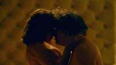 Голая Паулина Гайтан в сериале «Нарко» фото #4