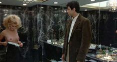 Голая Пегги Сандерс в фильме «В ночи» фото #3
