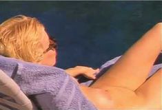 Голая Пегги Трентини в сериале «Эротические признания» фото #1