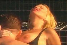 Голая Пегги Трентини в сериале «Эротические признания» фото #5