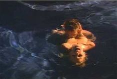 Голая Пегги Трентини в сериале «Эротические признания» фото #8