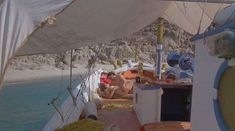 Голая Полин Коллинз в фильме «Ширли Валентайн» фото #8