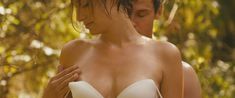 Голая Полин Лефевр в фильме «Смотреть на море» фото #1