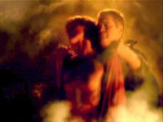 Голая Полли Шеннон в фильме «Голод» фото #9