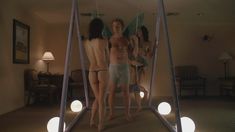 Голая Поллианна МакИнтош в фильме «Секс и 101 смерть» фото #4