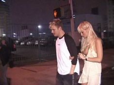 Пэрис Хилтон засветила грудь на Celebrity News Reels Best of Paris фото #3