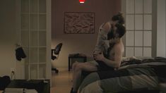 Голая Райли Кио в сериале «Девушка по вызову» фото #2