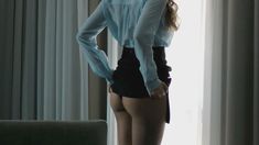 Голая Райли Кио в сериале «Девушка по вызову» фото #7