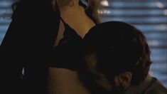 Голая Райли Кио в сериале «Девушка по вызову» фото #53