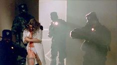 Голая Ракель Гриблер в фильме «Возвращение реаниматора» фото #7