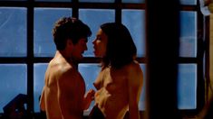 Голая Ребекка Блумхаген в сериале «Руководство девушек в греховности» фото #62