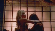 Голая Ребекка Де Морнэй в фильме «Незнакомец» фото #4