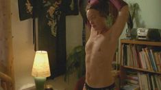 Голая Ребекка Дженкинс в фильме «Совсем новое» фото #5