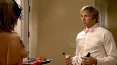 Голая Ребекка Маршалл в сериале «Мастера вечеринок» фото #2