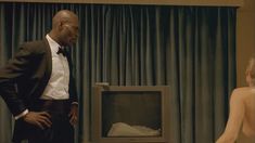 Голая Ребекка Ромейн в фильме «Роковая женщина» фото #2