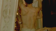 Голая Ребекка Фергюсон в сериале «Белая королева» фото #9