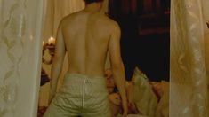 Голая Ребекка Фергюсон в сериале «Белая королева» фото #10