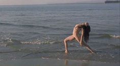 Голая Реджина Немни в фильме «Эрос» фото #12