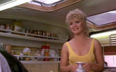 Голая грудь Рене Саутендейк в фильме «Заводные» фото #1