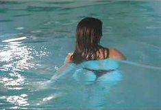 Голая Рене Хамфри в фильме «Как сделать из жены чудовище» фото #8