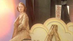 Голая Розалинд Халстэд в фильме «Миссис Хендерсон представляет» фото #7