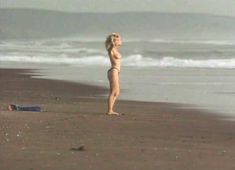 Голая Розанна Аркетт в фильме «Не тот человек» фото #2