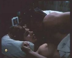 Голая Розанна Аркетт в фильме «Песнь моря» фото #5