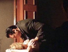 Голая Розанна Аркетт в фильме «Рассвет Вуду»