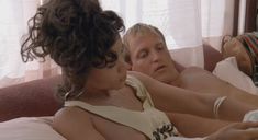 Голая Рози Перес в фильме «Белые люди не умеют прыгать» фото #12