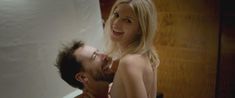 Голая Рози Феллнер в фильме «Лицо ангела» фото #2