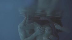 Голая Роксанна Паллетт в фильме «Поворот не туда 6» фото #1